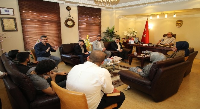 Ak Gençlerden Başkan Akcan'a Ziyaret