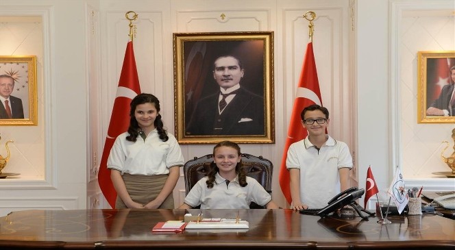 Minik Öğrencilerden Edirne Vali Vekili Ergün&#039;e Ziyaret