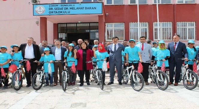 Sungurlu&#039;da Sağlıklı Yaşam İçin Bisiklet Dağıtıldı