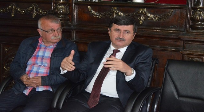 Trabzon Valisi Öz Maçtaki Güvenlik Zafiyeti İddialarına İlişkin İnceleme Başlattıklarını Açıkladı