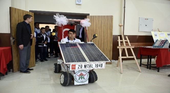 Genç Bilim Adamlarından Tübitak Bilim Fuarı