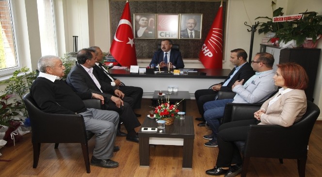 Türk-Iş Tertip Komitesi&#039;nden CHP İl Başkanlığı&#039;na Ziyaret