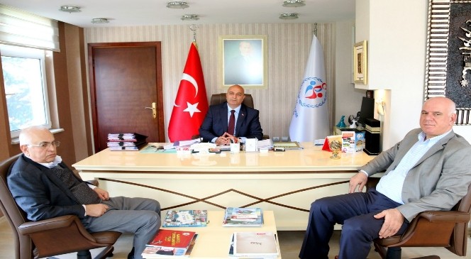 Türkiye Hentbol Federasyonu Başkanı&#039;ndan Özyurt&#039;a Ziyaret