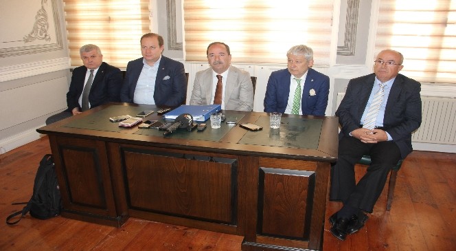 Belediye Başkanı Gürkan Tepki Gösterdi STK&#039;lar Geri Adım Attı