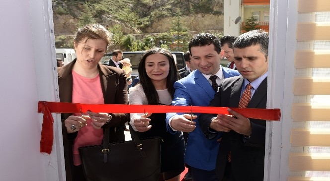 Gümüşhane'nin İlk Seramik Ve Cam Atölyesi Açıldı