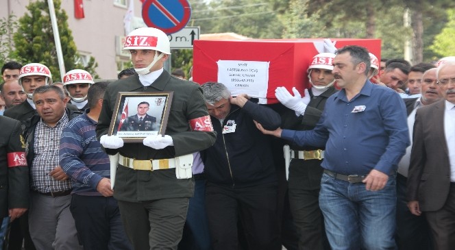 Çankırı Şehidini Uğurladı