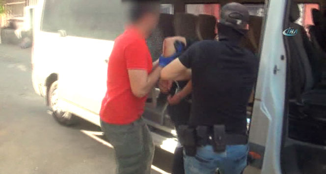 Adana&#039;da uyuşturucu operasyonu: 38 gözaltı