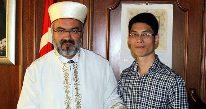 Vietnamlı ateist genç Bursa&#039;da Müslüman oldu