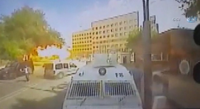 Gaziantep&#039;teki Patlama Anı Kameralara Yansıdı