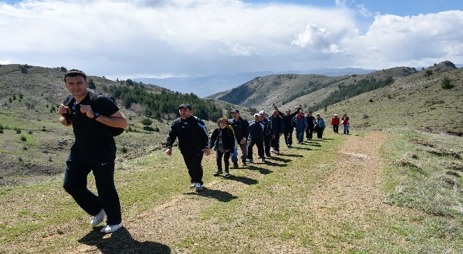 Gümüşhaneli Dağcılar Aynı Günde 5 Ayrı Zirveyi Aştılar