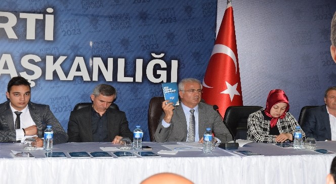 AK Parti İl Başkanı Akçay&#039;dan Değerlendirme Toplantısı