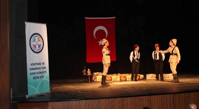 Eskişehir Liselerarası Tiyatro Şenliği Başladı