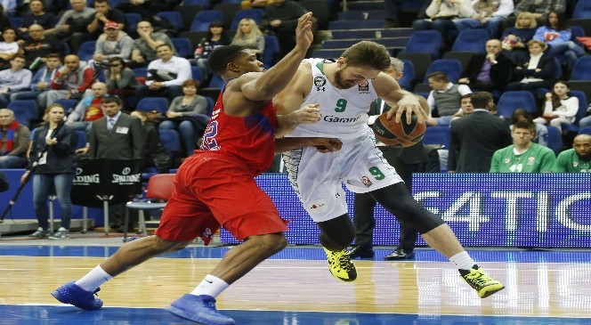 Thy Euroleague'de Yılın Savunmacısı Kyle Hınes