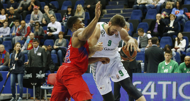 Euroleague’de yılın savunmacısı Kyle Hines