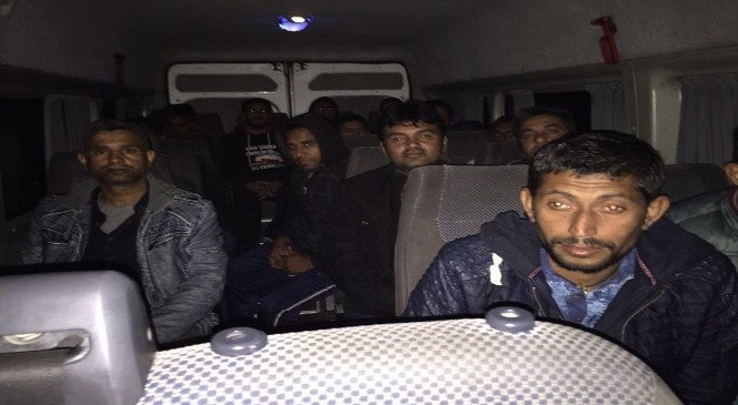 Edirne&#039;de Pakistan Uyruklu 16 Göçmen Yakalandı