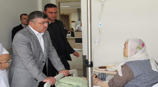 Niğde Belediye Başkanı Faruk Akdoğan&#039;dan Hasta Ziyareti
