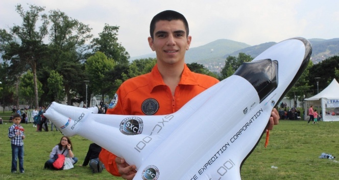 Uzay yolcusu ilk Türk