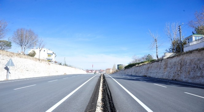 Karaman Belediyesi'nin Üst Geçit Çalışmaması