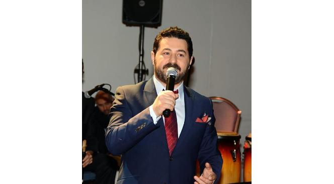 Yıldızlar Geçidi İzmir'de Serkan Kaya İle Devam Ediyor