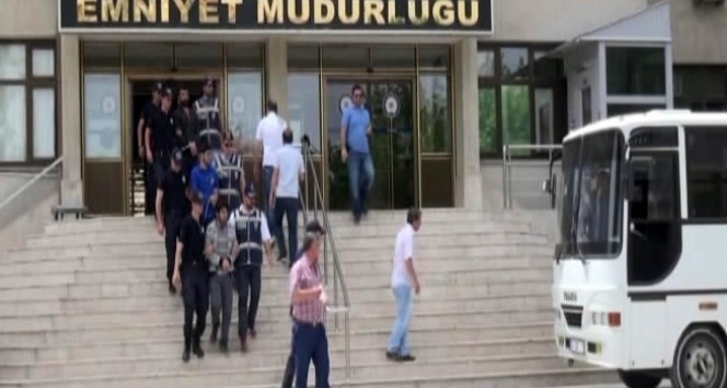 PKK üyesi olmakla suçlanan 12 kişi adliyeye sevk edildi