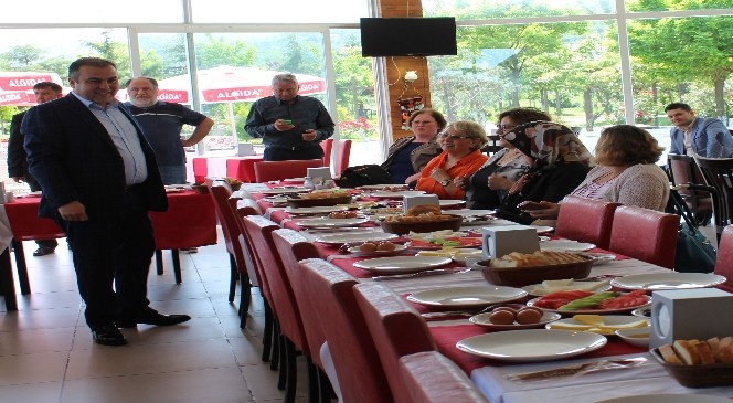 Başkan Erener Engelliler İle Kahvaltıda Bir Araya Geldi