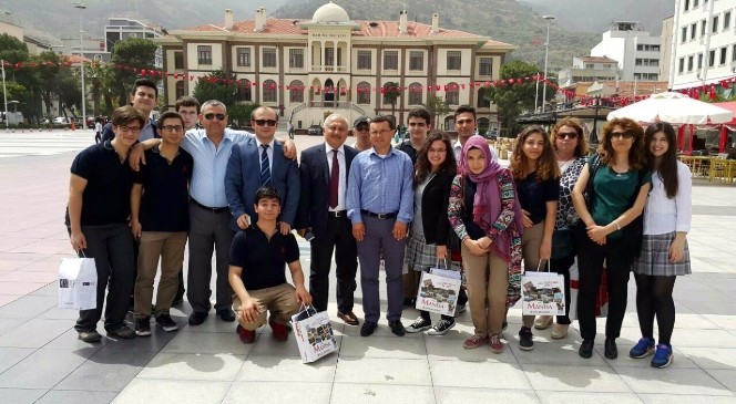 Seal Manisa 1'incisi Oldu