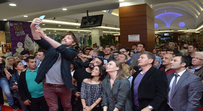 Oflu Hocanın Şifresi 2'nin Galası Eskişehir'de Yapıldı