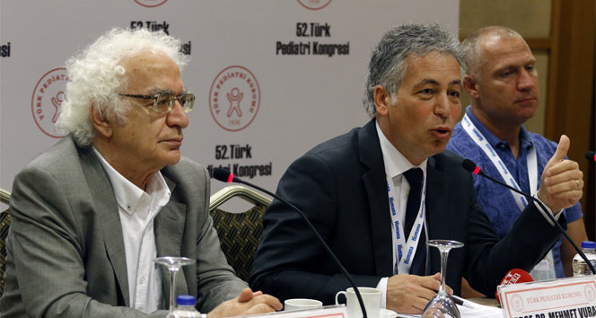 Prof. Dr. Mehmet Vural&#039;dan çapıcı aşı açıklaması