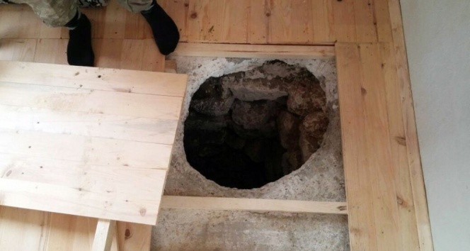 Cinayet zanlısı evinin altındaki sığınakta yakalandı