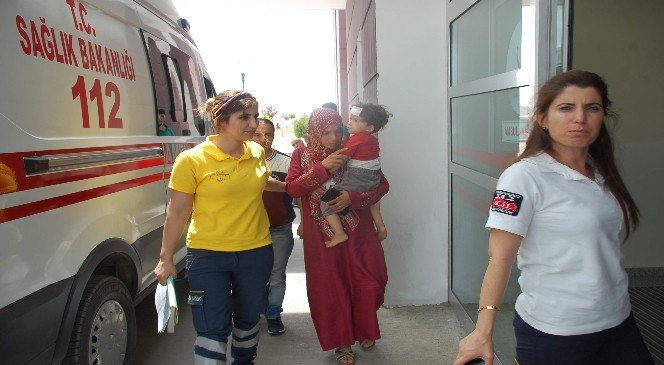 Yürürken DÜşen Suriyeli Çocuk Hastaneye Kaldırıldı