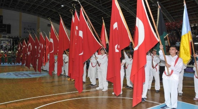Afyonkarahisar&#039;da 19 MAYıs Atatürk&#039;ü Anma Gençlik Ve Spor Bayramı Coşku İçerisinde Kutlandı