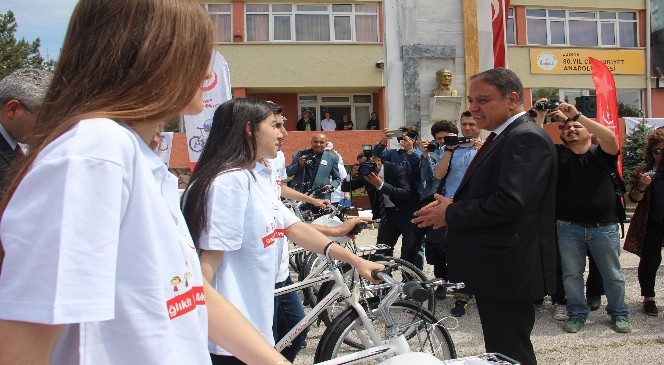 Edirne&#039;de 407 Öğrenci Bisiklet Sahibi Oldu