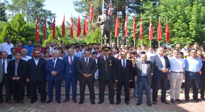 Kahta&#039;da 19 MAYıs Atatürk&#039;ü Anma Gençlik Ve Spor Bayramı Kutlamaları