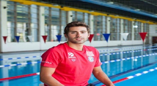 Nezir Karap'tan 800 Metre Yüzmede Rekor