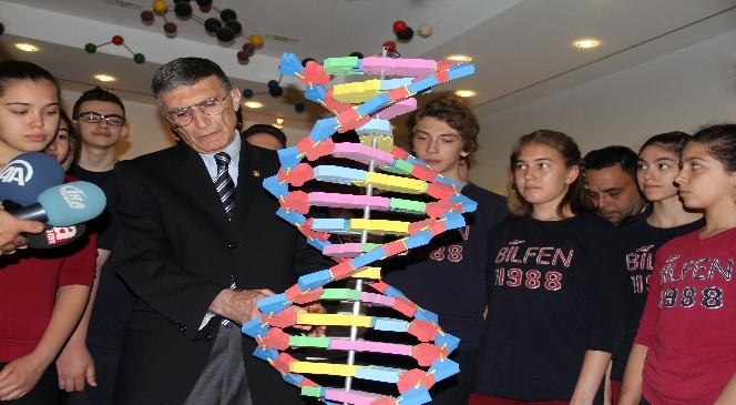 Nobel Ödüllü Türk Bilim İnsanı Aziz Sancar Öğrencilerle Buluştu