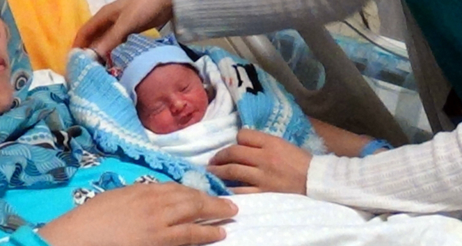 152 bin Suriyeli bebek Türkiye’de doğdu