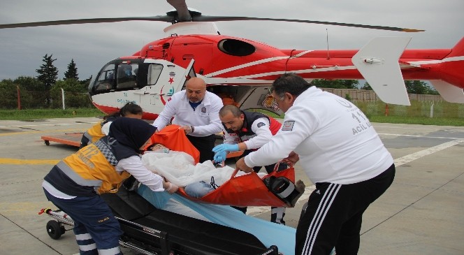 Kendini Vuran Lise Öğrencisi Kız Helikopter İle Hastaneye Kaldırıldı
