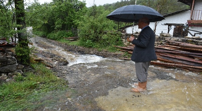 Uzun Yağmurdan Zarar Gören Köylerde İncelemelerde Bulundu