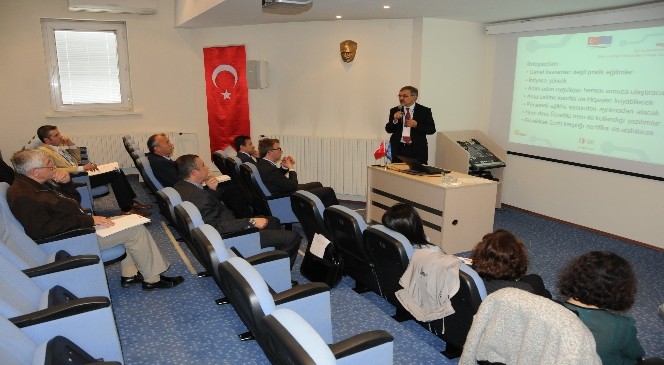 Anadolu Üniversitesi&#039;nde ‘Üniversite Ve İş Dünyası İşbirliği&#039; Toplantısı