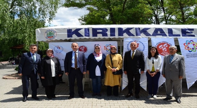 Kırıkkale Belediyesi&#039;nden Başarılı Öğrencilere Ödül