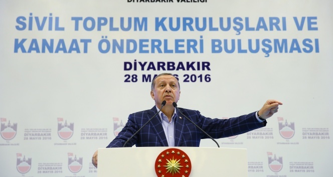 Erdoğan: &#039;El ele, omuz omuza vereceğiz&#039;
