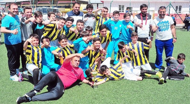 Bozokspor U13'de De Şampiyon