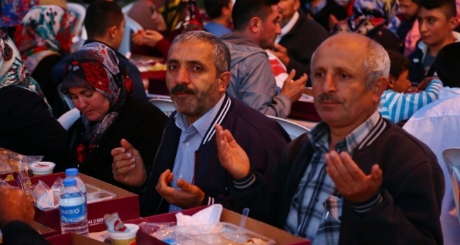 Başakşehir'de sokak iftarları başladı