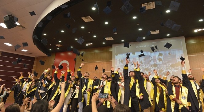 Kmü'de Besyo Öğrencileri Kep Attı