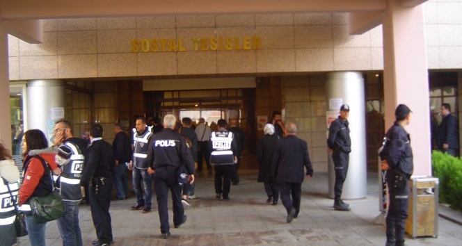 Eski başsavcı vekili Fikret Seçen için yakalama kararı