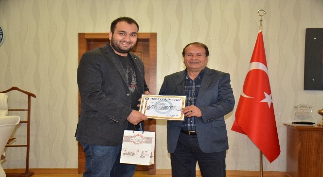 Skeç Yarışmasında Türkiye Birincisi Oldu