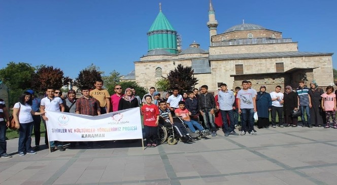 Engelli Öğrenciler Konya'nın Tarihi Yerlerini Gezdi