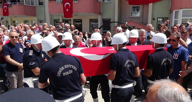 Şehit polis Nefize Özsoy'un cenazesi baba ocağında