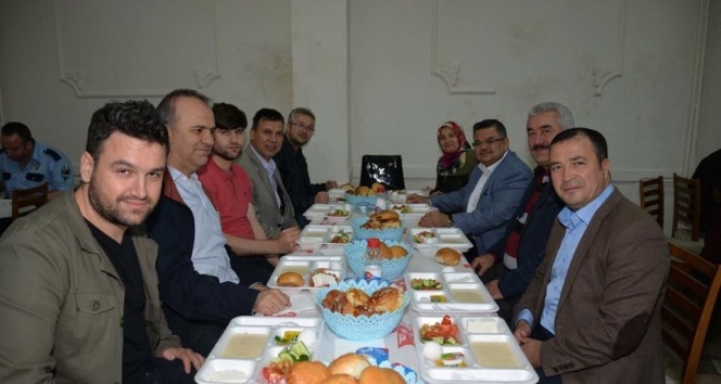 Başkan Yağcı sahuru vatandaşlarla yaptı