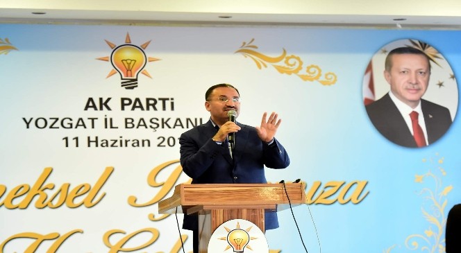 Adalet Bakanı Bekir Bozdağ: